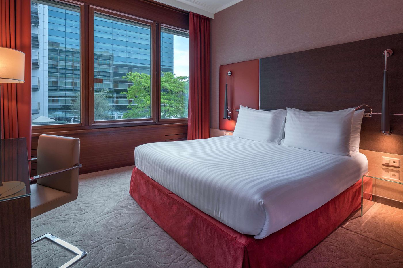 Hilton-Geneva-Hotel---Conference-Centre-Room-11