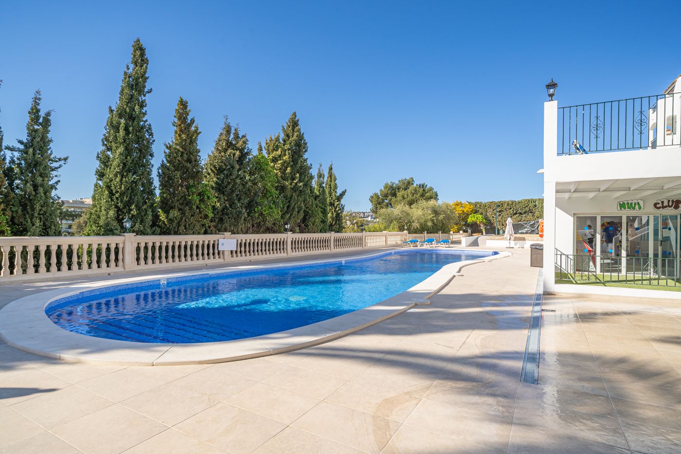 03.09.25 Holiday Center