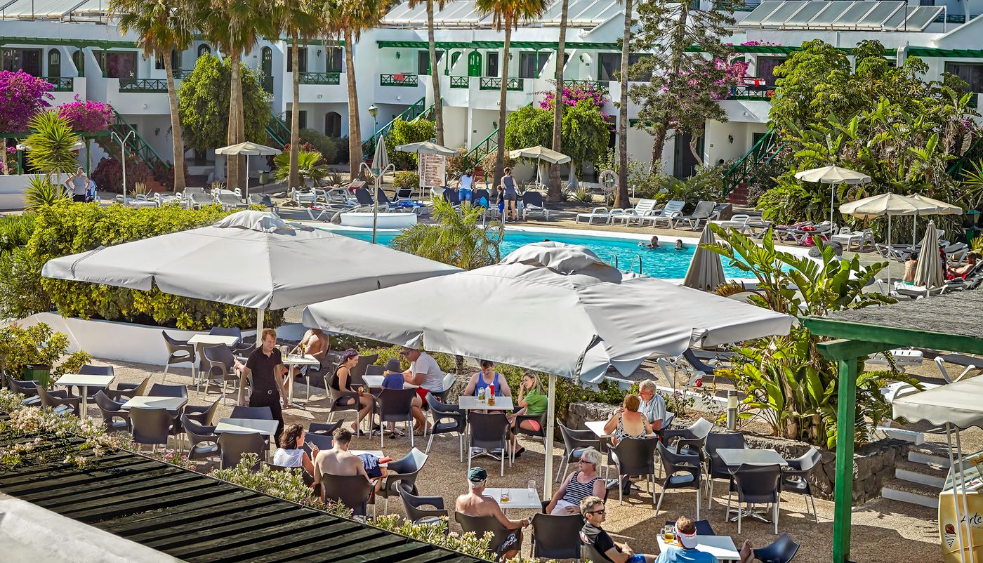 HG-Lomo-Blanco-Pool-22