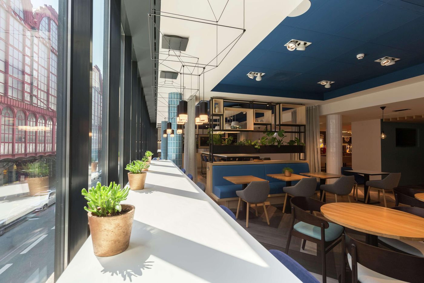 Hampton by Hilton Antwerp Central Station-Belgium-ANTWERP-Lobby-10