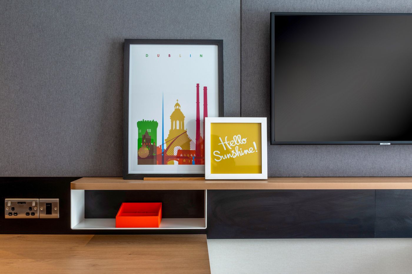 Holiday Inn Dublin Airport-Ireland-Dublin-General view-2