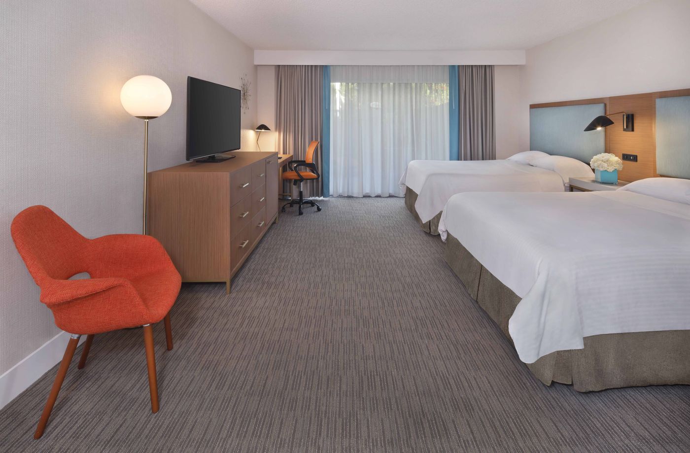 The-Anaheim-Hotel-Room-12