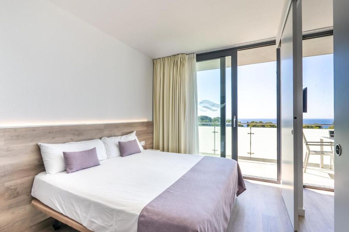 Comtat-Sant-Jordi-Aparthotel-Room-35