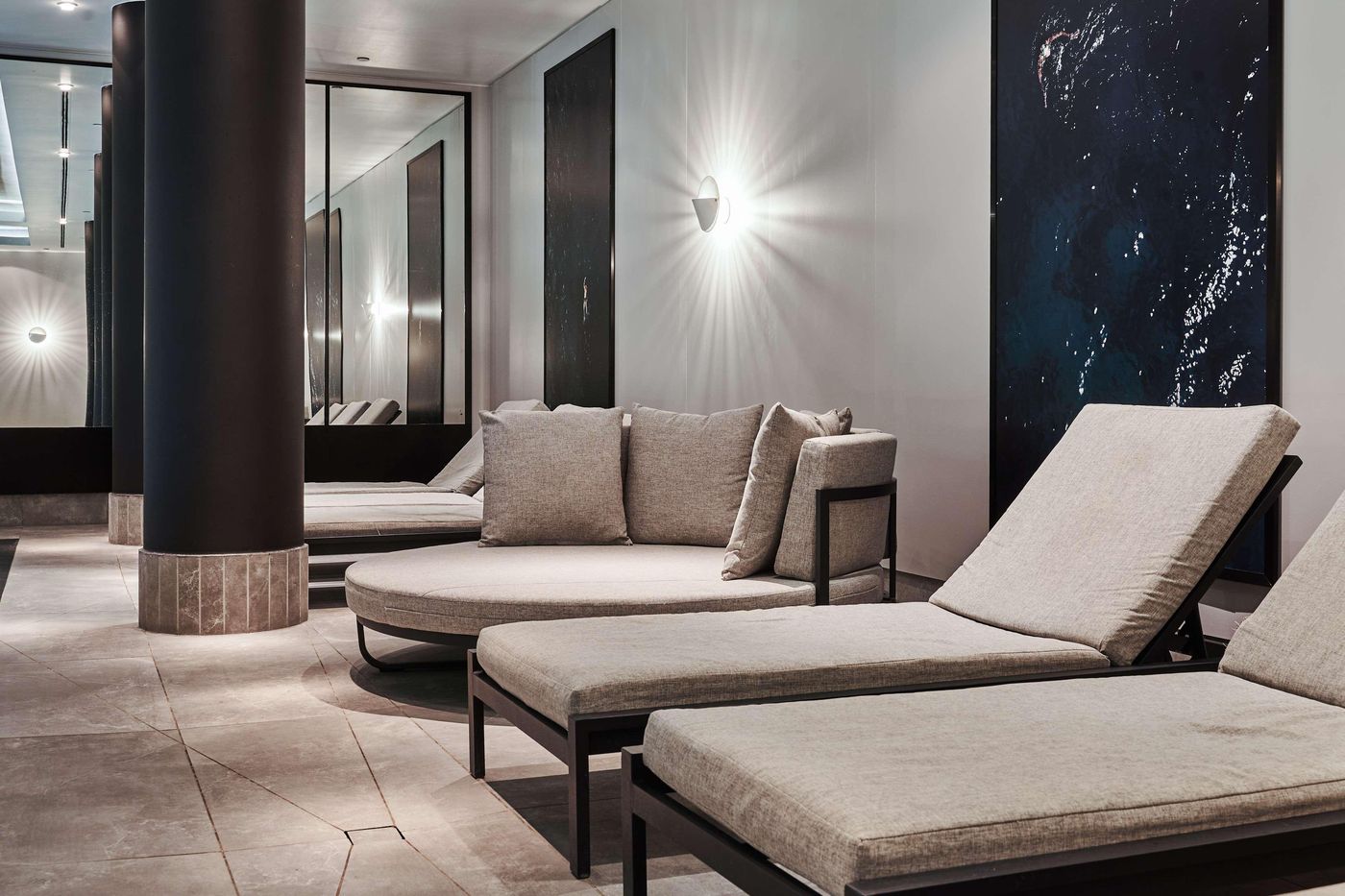 Radisson-Blu-Centrum-Sports-and-Entertainment-18