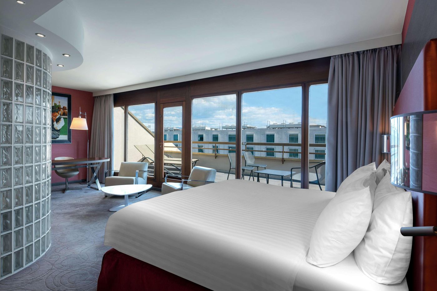 Hilton-Geneva-Hotel---Conference-Centre-Room-10