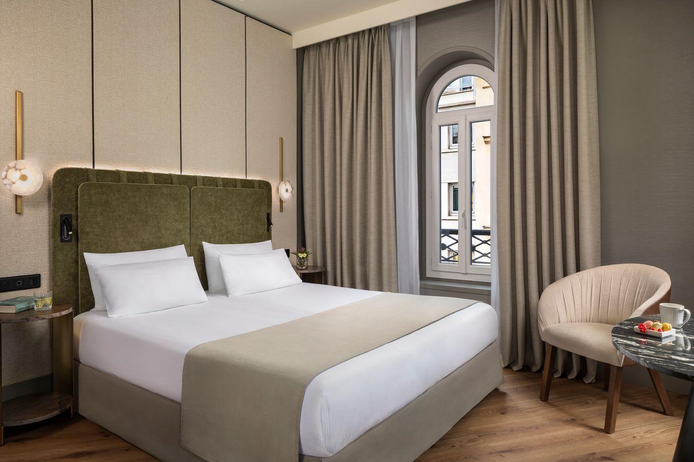 NH-Paris-Champs-Elysees-Room-11