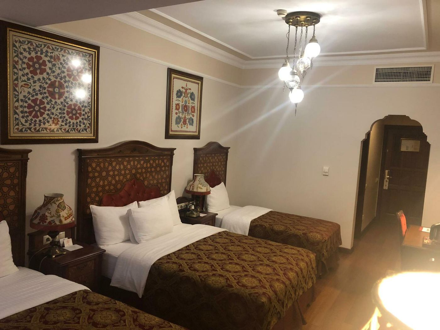 Sultanhan-Boutique-Room-17