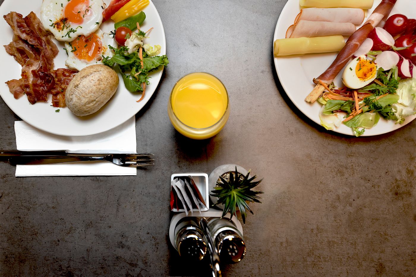 Cosmo-City-Hotel-Restaurant-37