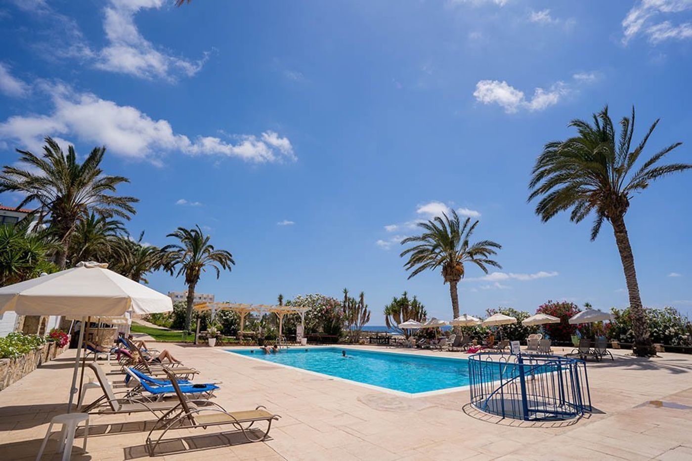 Vrachia Beach Resort Apartments