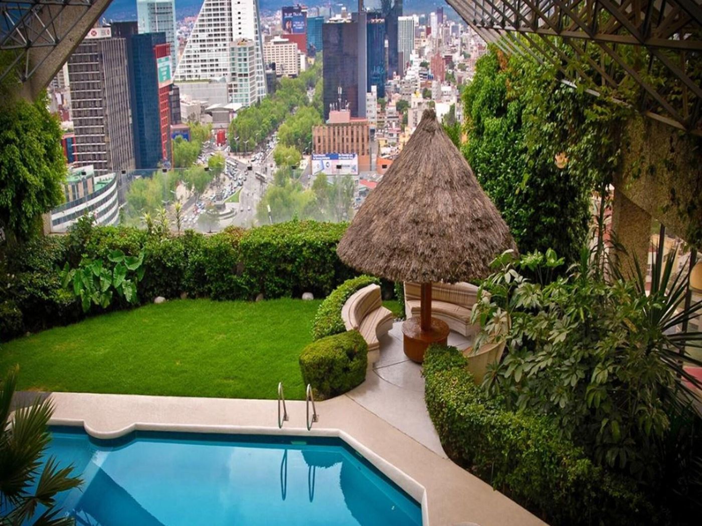 Sevilla Palace-Mexico-Ciudad De Mexico-General view-3