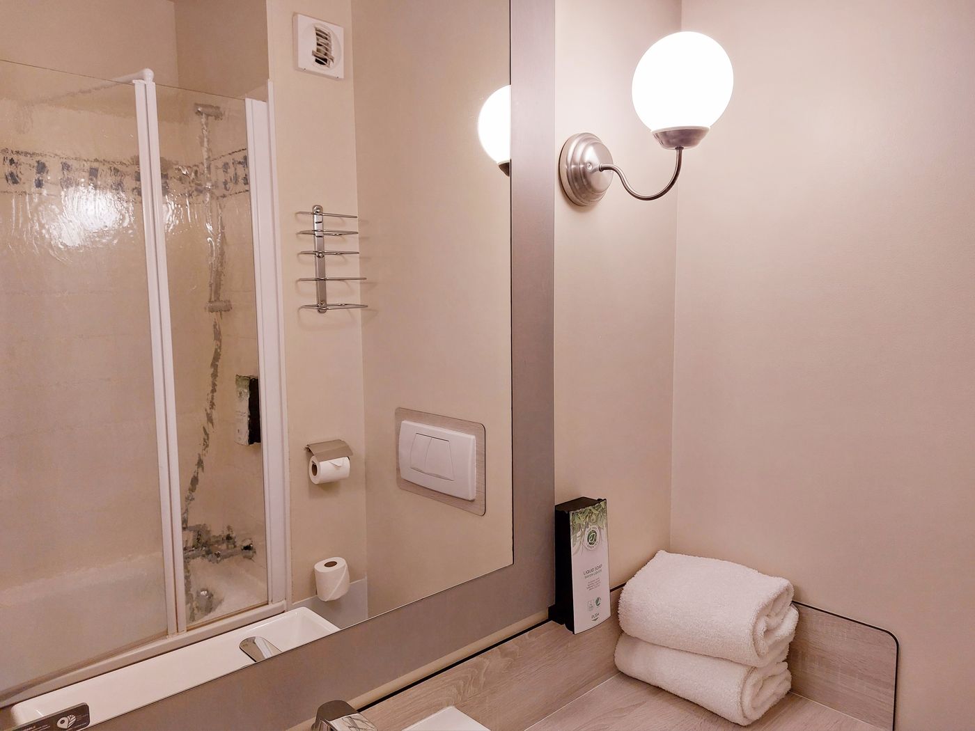 Campanile-Val-de-France-Ex-Kyriad-Disneyland-Room-35