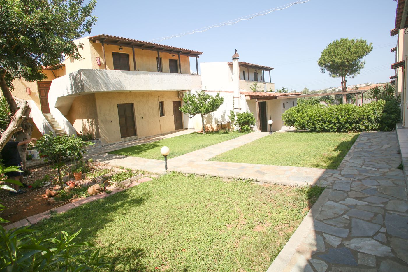Petros Village Apartments