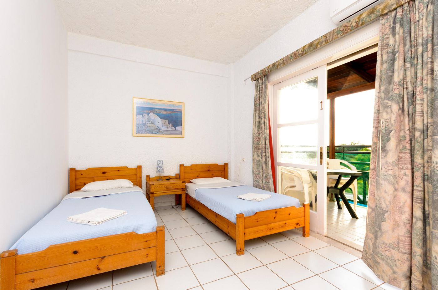 Classic-Apartments-Room-19