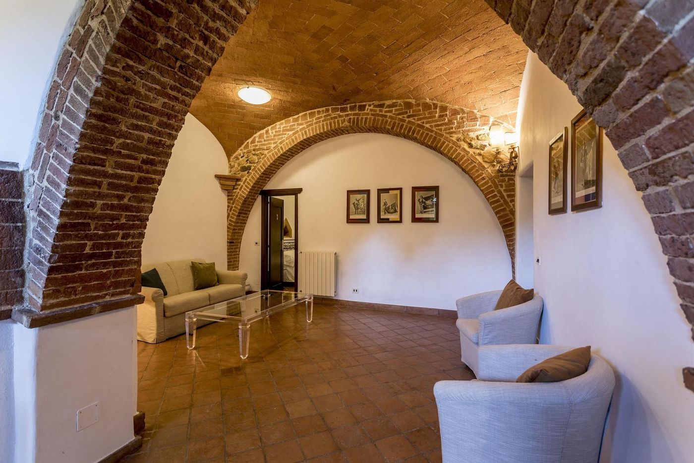 Borgo-Il-Poggiaccio-Room-8