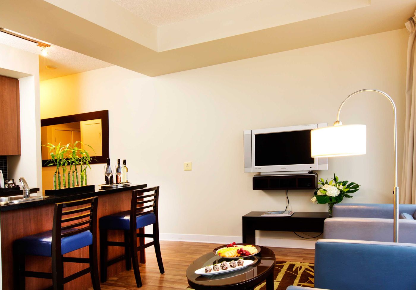 Executive Hotel Cosmopolitan Toronto-Canada-Toronto-Room-9