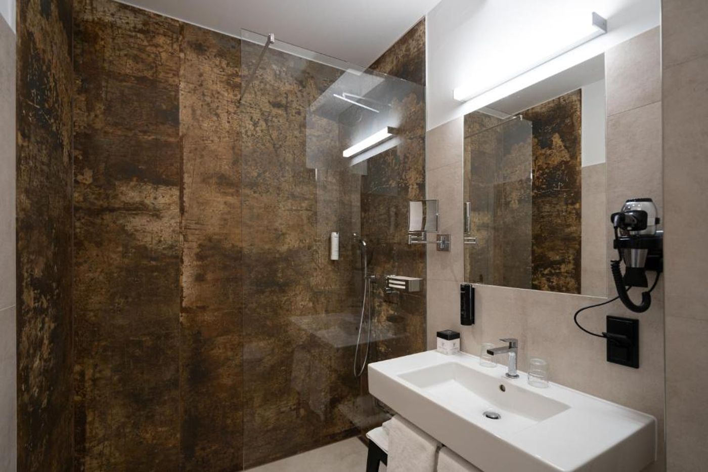 Altstadthotel Kasererbraeu-Austria-SALZBURG-Room-10