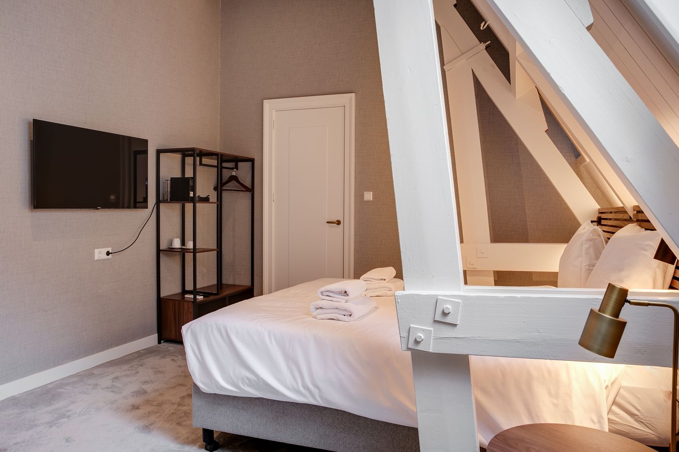 The Sixteen-Netherlands-AMSTERDAM-Room-10