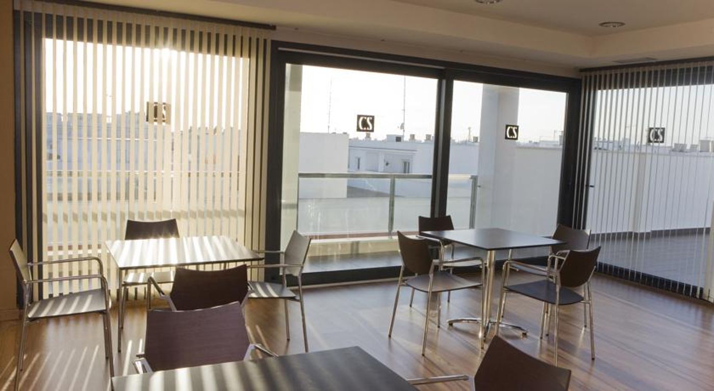 Conilsol Hotel y Aptos