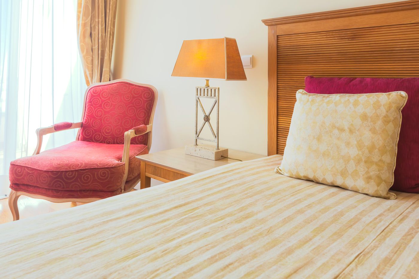 Quinta-do-Estreito-Vintage-House-Room-20