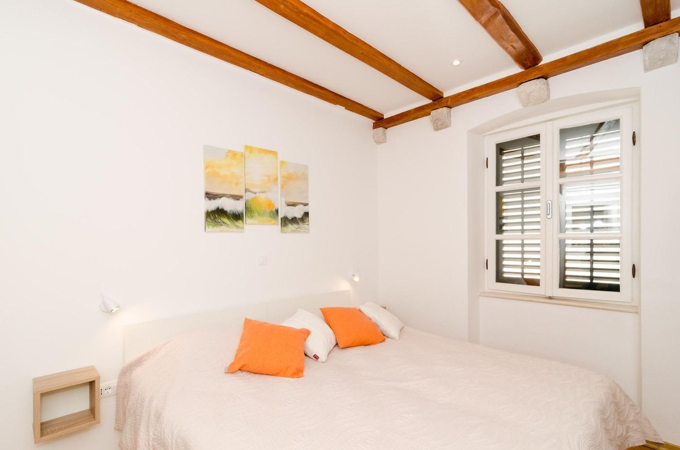 Apartments-Raic-Room-14