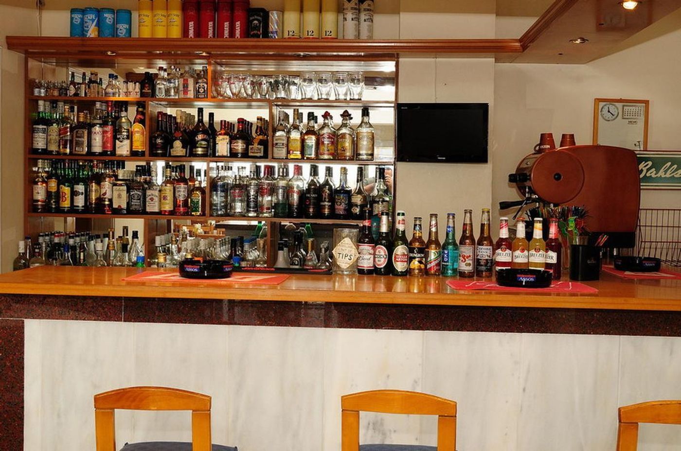 Andreolas-Beach-Hotel-Bar-18