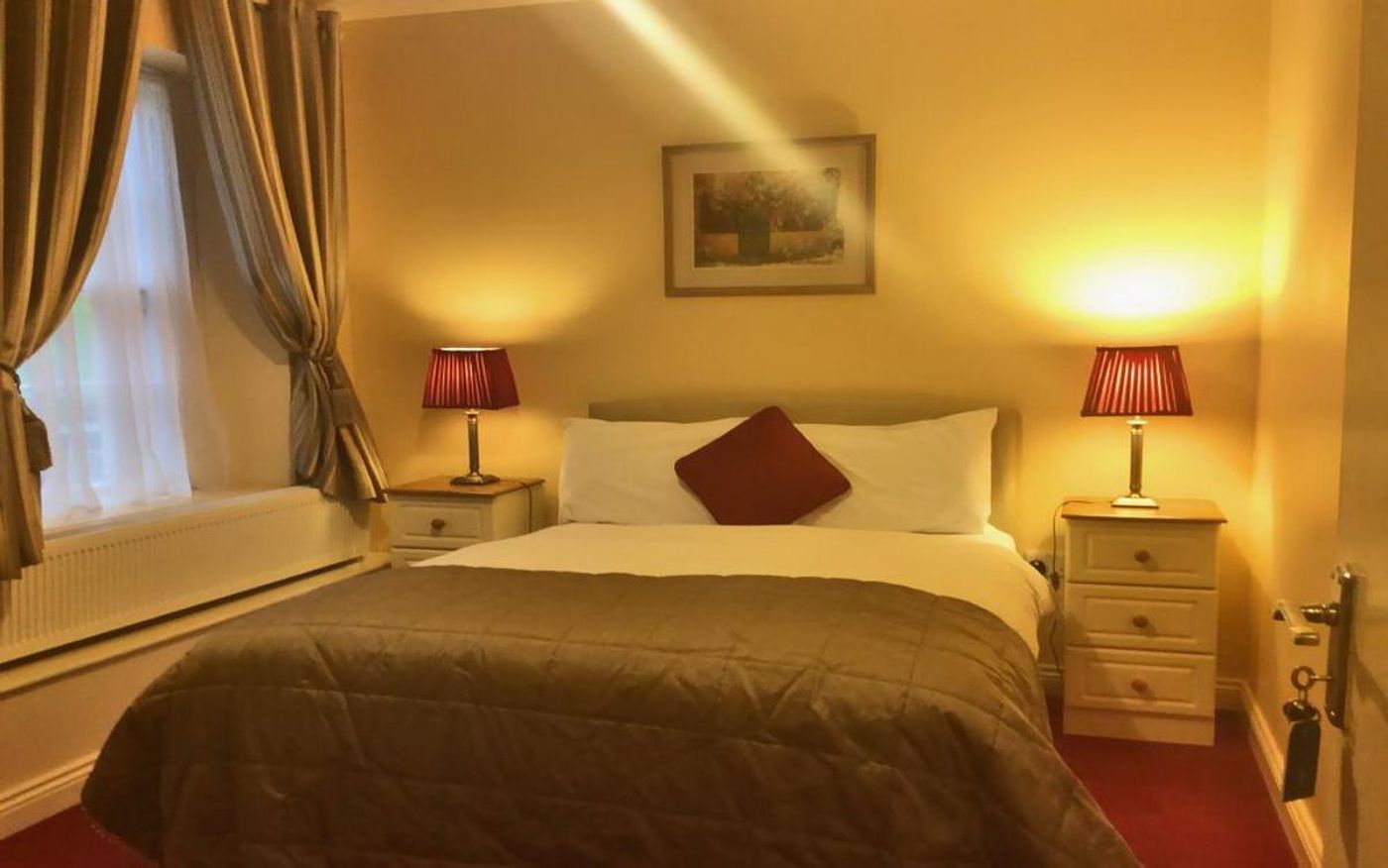 Morehampton-Townhouse-Room-10