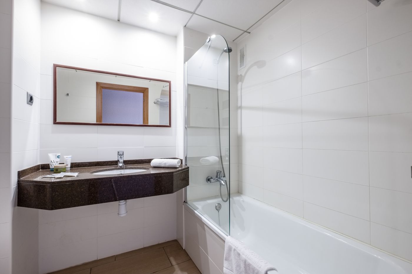 California-Garden-Room-27