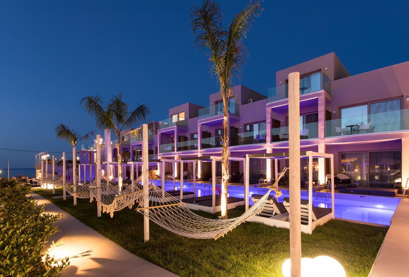 Epos Luxury Beach Hotel - Adults Only