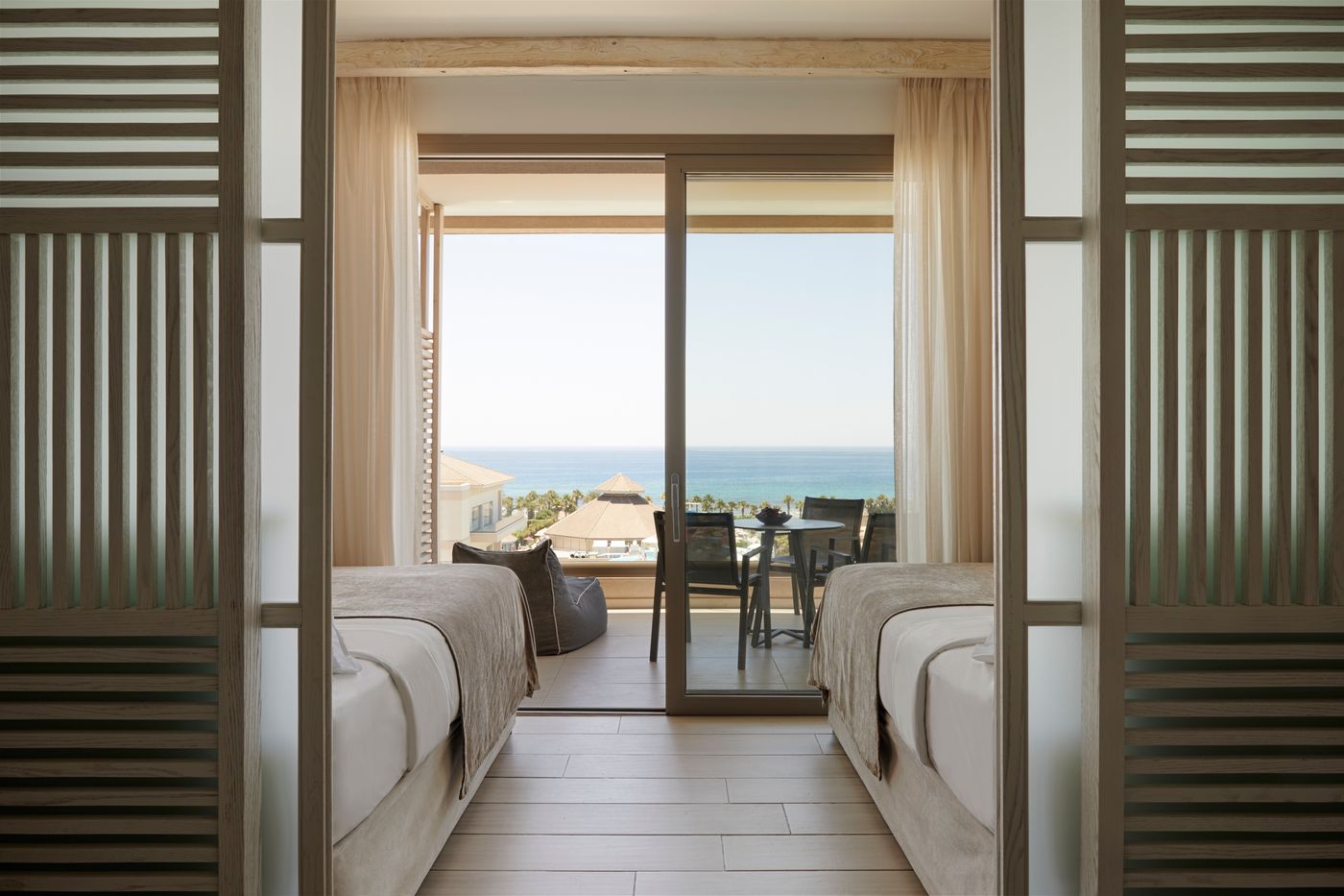 Kermia-Beach-Bungalow-Hotel-Room-40