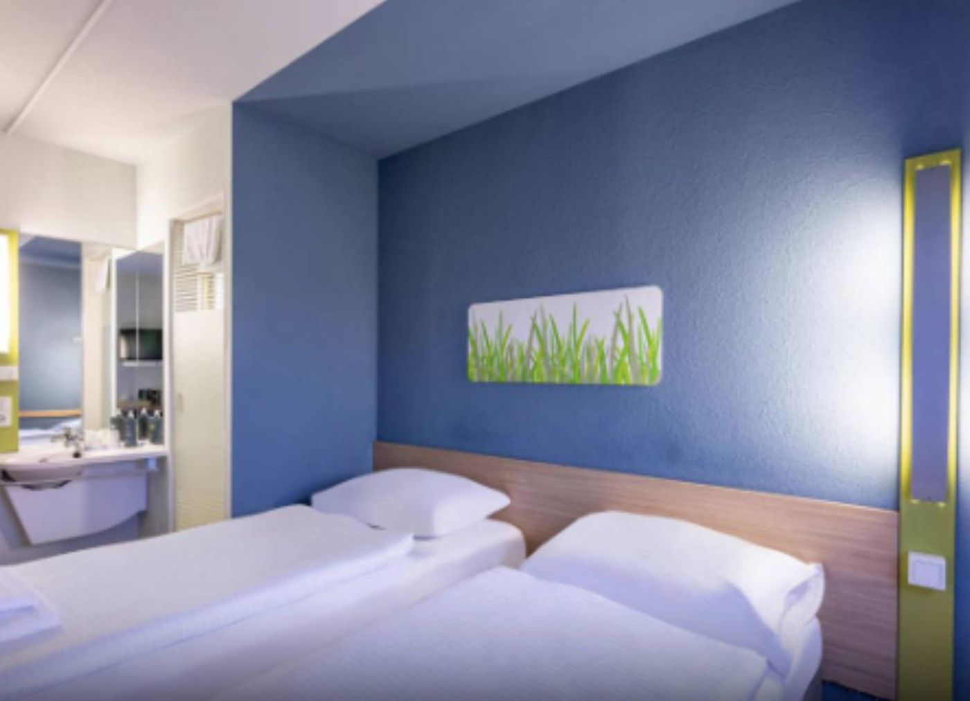 B&B HOTEL Bremen-Süd-Germany-Bremen-Room-6