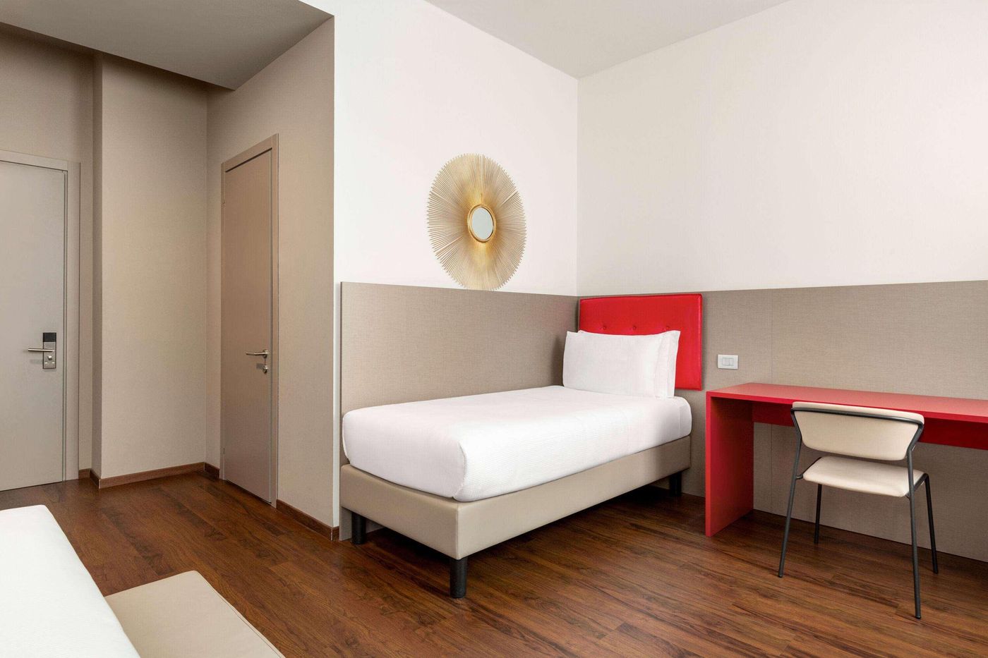 Amedia-Hotel-Mailand-a-Trademark-by-Wyndham-Room-4