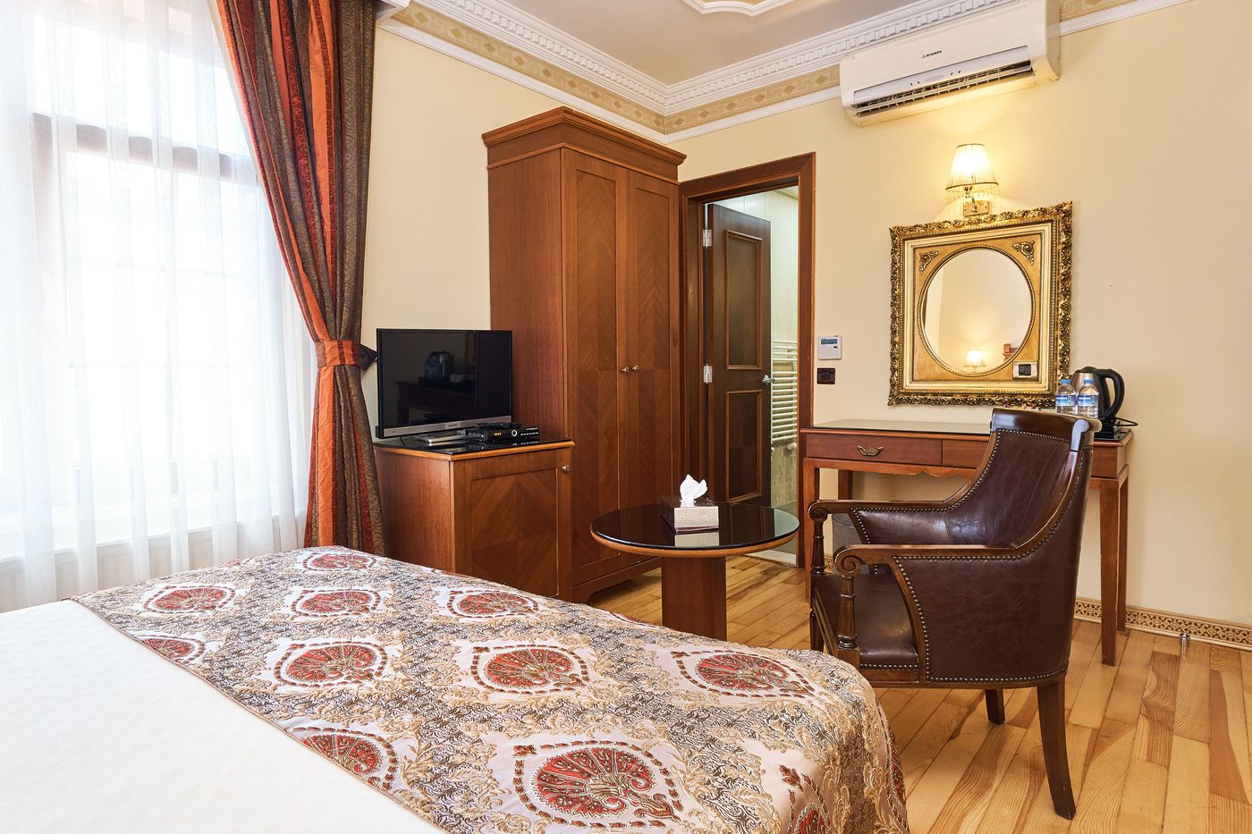 Best-Western-Empire-Palace-Room-6