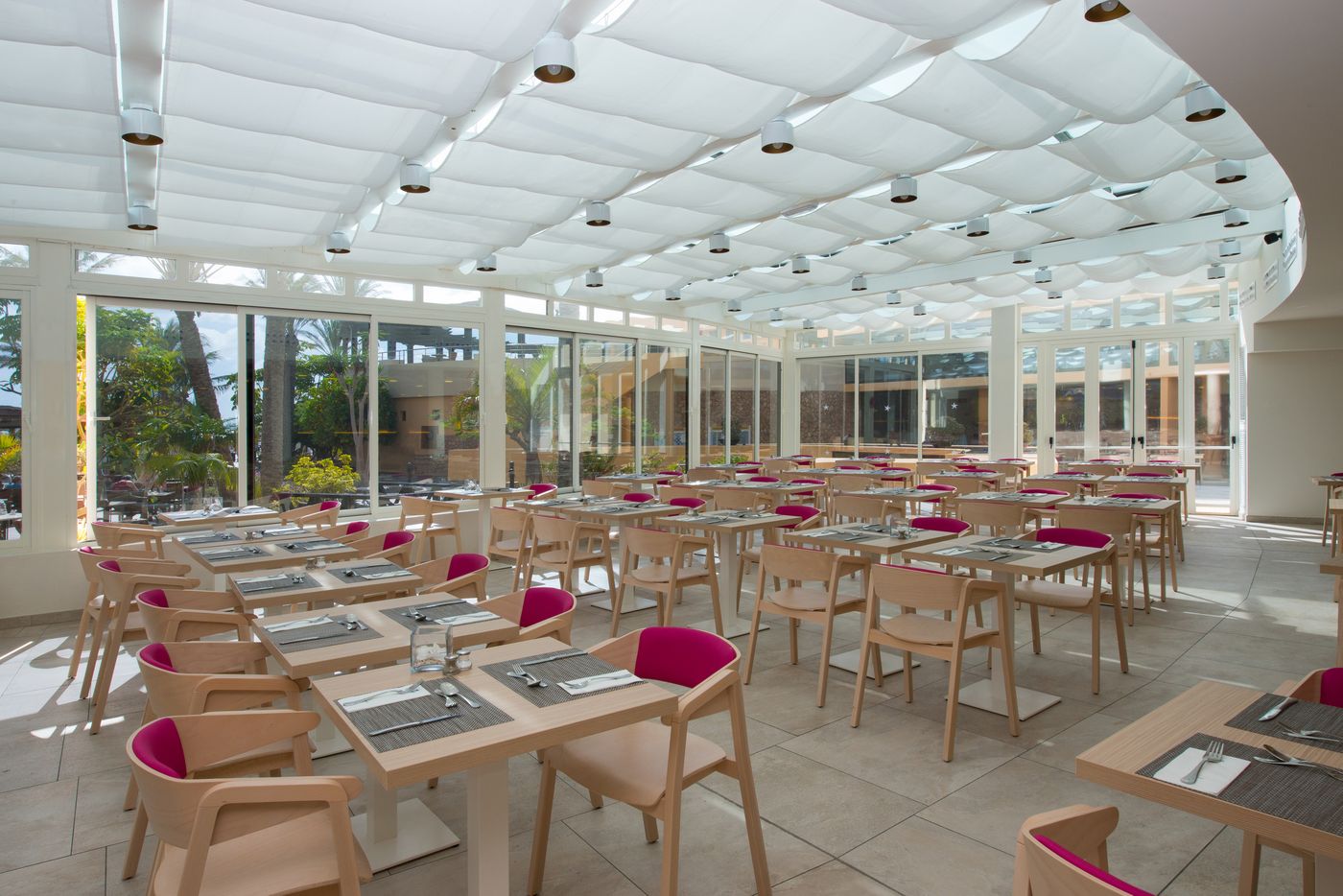 IBEROSTAR-Playa-Gaviotas-Restaurant-45