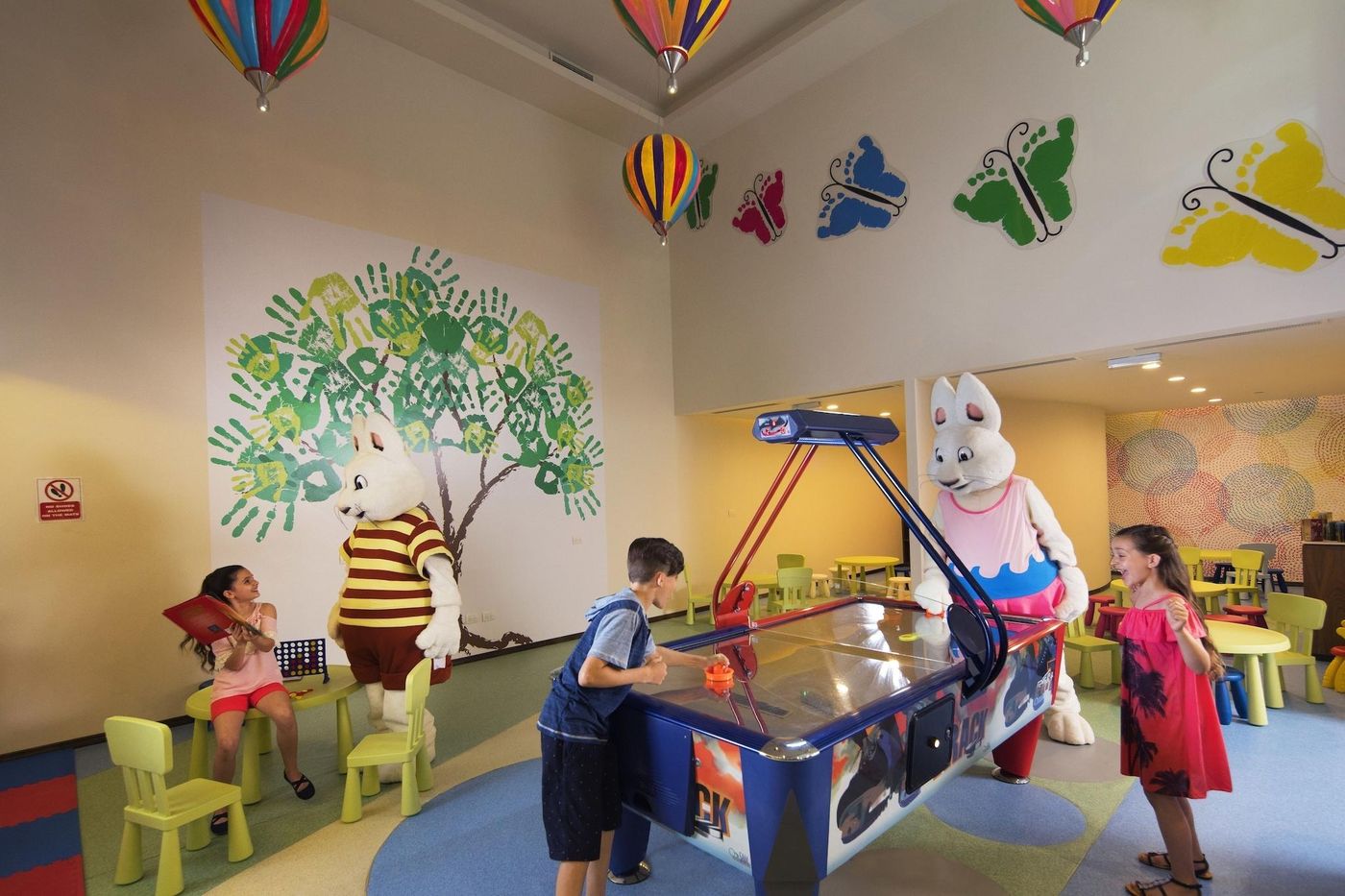 Royalton-Negril-Resort---Spa-All-Inclusive-Sports-and-Entertainment-76