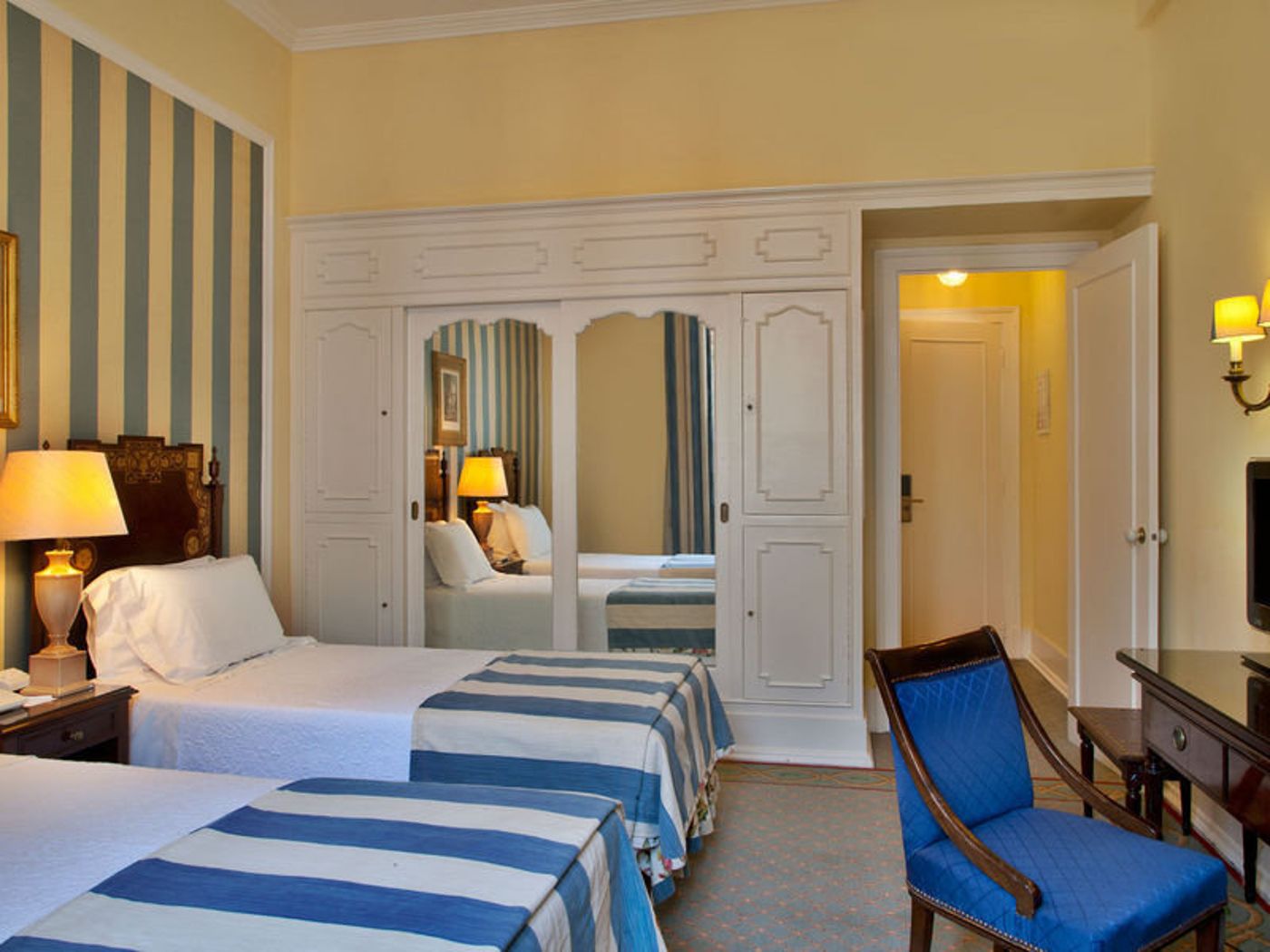 Avenida-Palace-Room-4