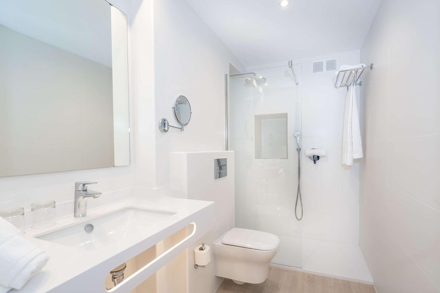 THB-Ocean-Beach-Room-41