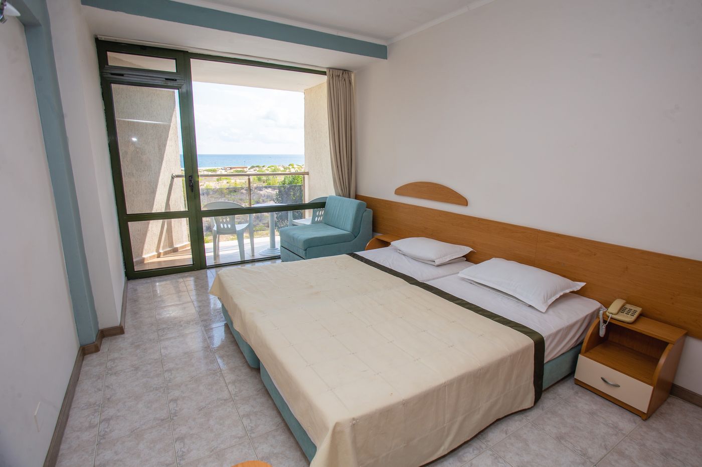 Amfibia-Beach-Complex-Room-31