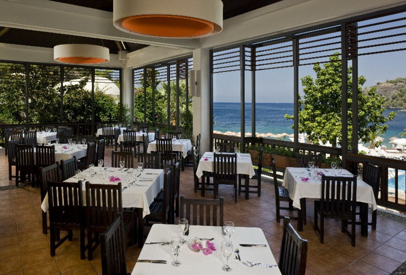 Hillside-Beach-Club-Restaurant-16