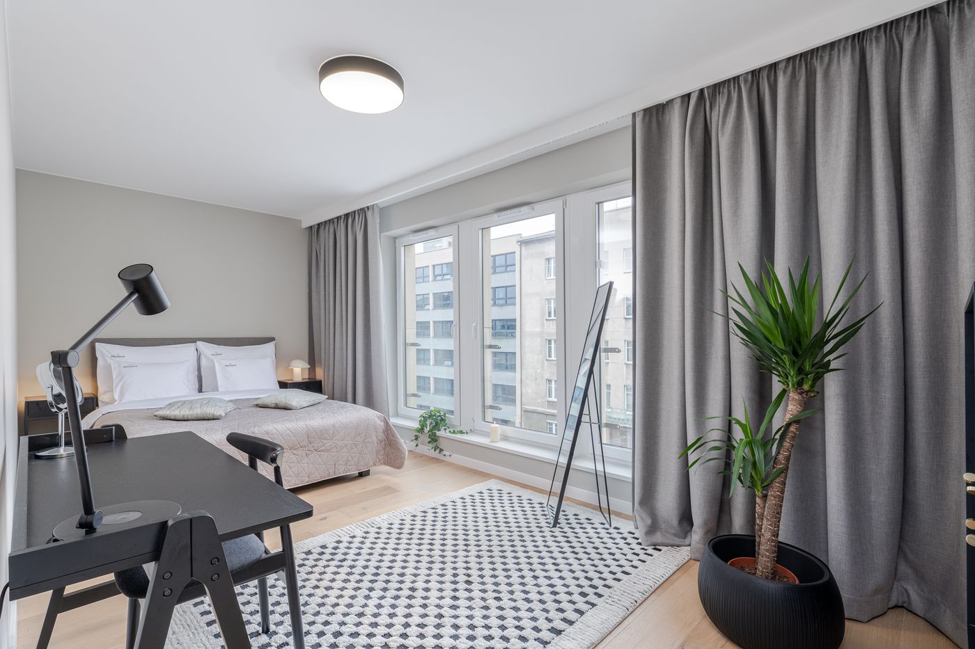 EXCLUSIVE-Aparthotel-Krakow-Lubicz-40-Room-5