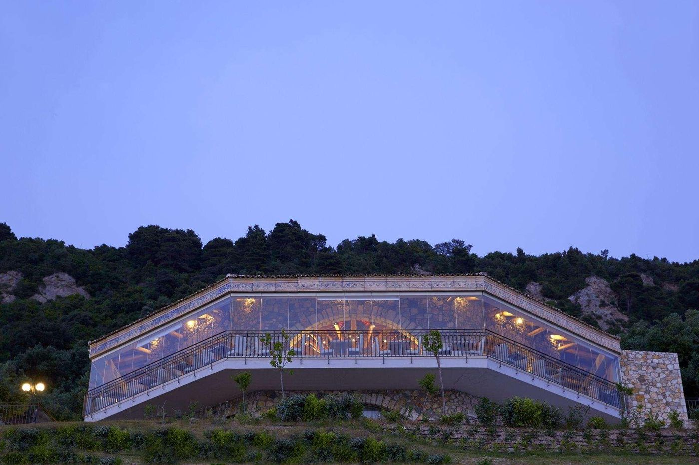 Mayor-Pelekas-Monastery-Restaurant-23