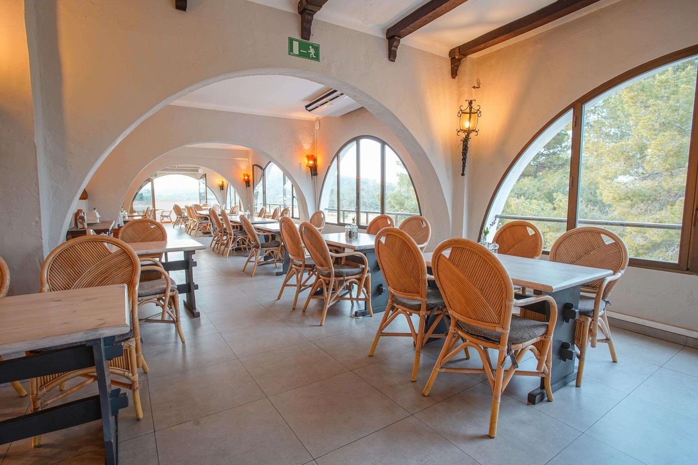 Marble-Hotel-Stella-Maris-Restaurant-55