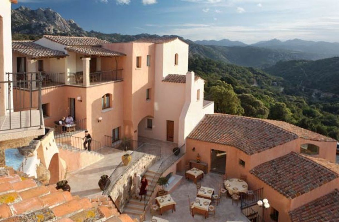 Arathena-Italy-SAN PANTALEO-General view-10