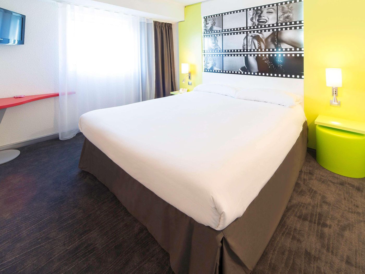 ibis-Styles-Cannes-Le-Cannet-Room-20