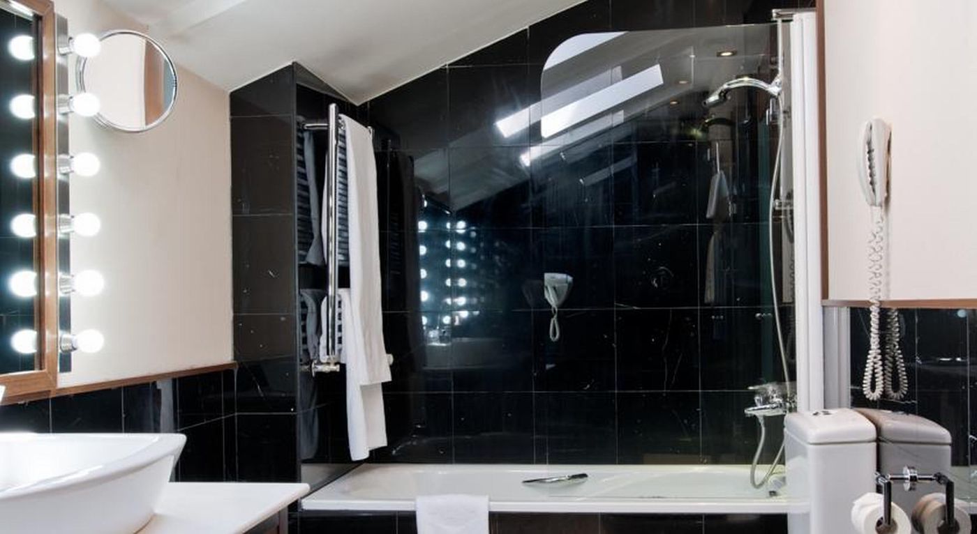 Catalonia-Goya-Room-32