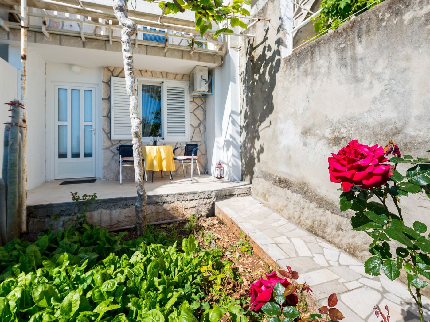 Guesthouse-Home-Sweet-Home-Room-2