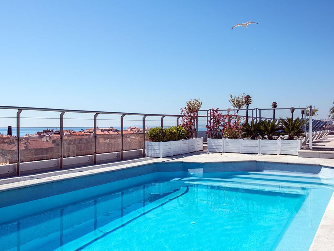 Aston-La-Scala-General-view-4