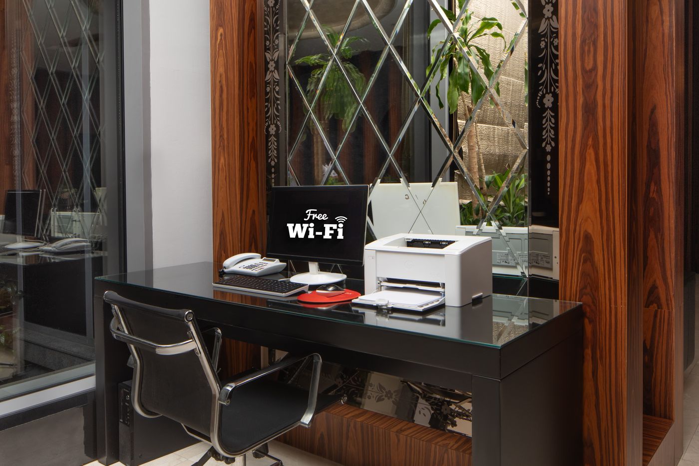 Ramada-Hotel---Suites-by--Istanbul-Atakoy-Lobby-4