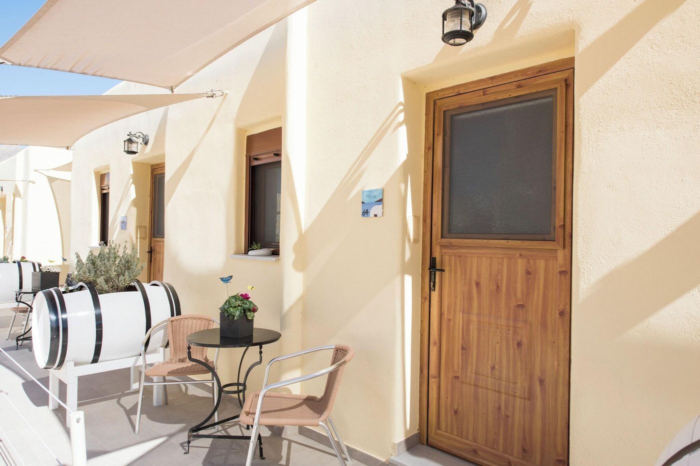 Smaragdi-Apts-Terrace-17