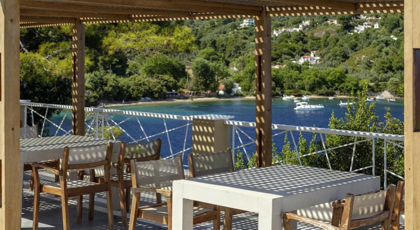 Cape Kanapitsa Hotel & Suites