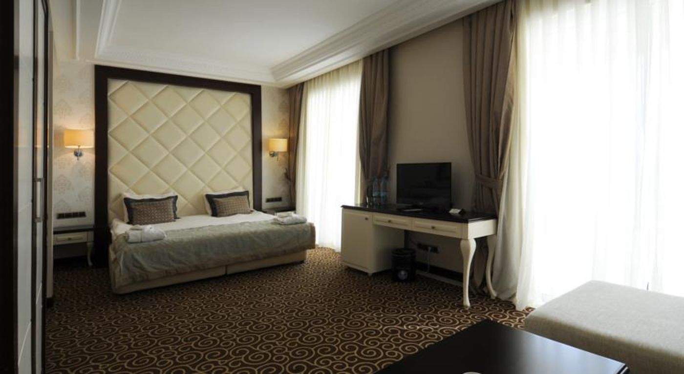 Goldcity-Hotel-Room-24